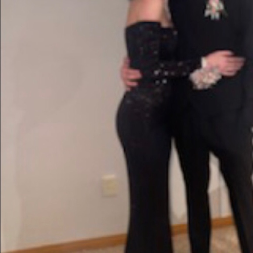 Formal dress - Picture 2 of 4